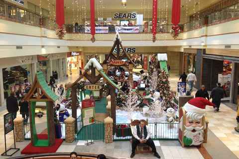 Santa's set-up in Colonie Center